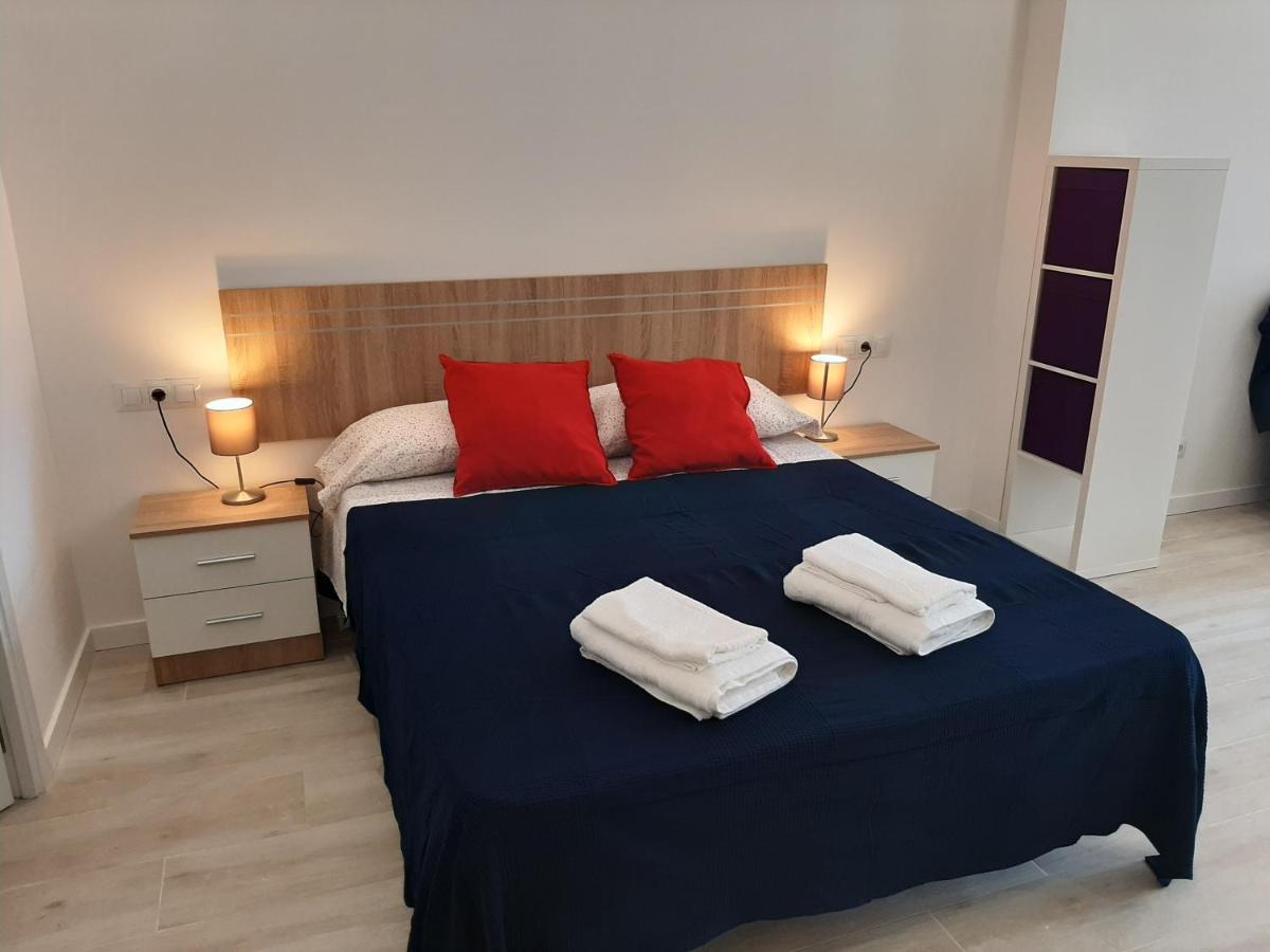 Malaga Velarde Center Appartement Buitenkant foto