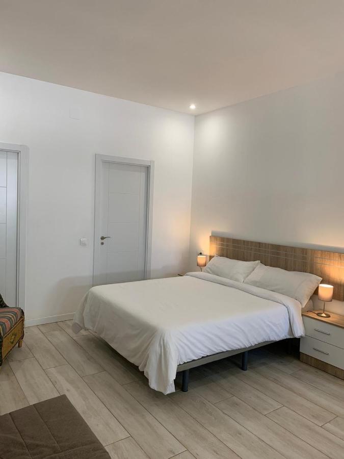 Malaga Velarde Center Appartement Buitenkant foto